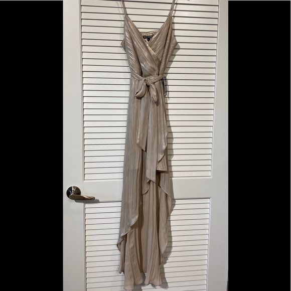 Express high low dress - Picture 2 of 7